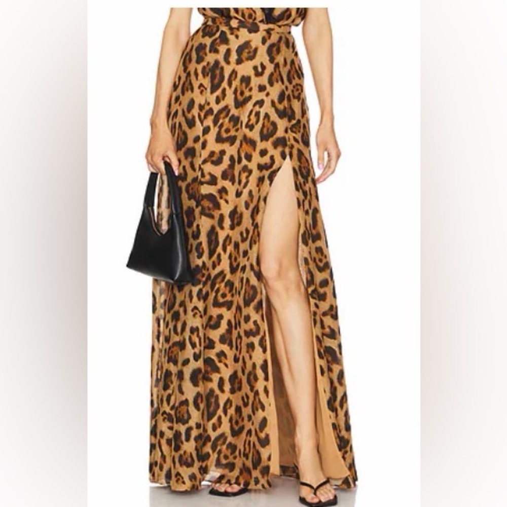 Luca Full Maxi Skirt in Sahara Leopard
L'AGENCE